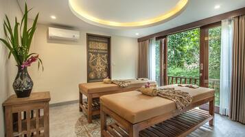 Couples treatment room(s), body treatments, aromatherapy