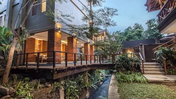 Deluxe Double Room | Garden view