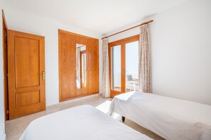 2 Schlafzimmer, Bügeleisen/Bügelbrett, kostenloses WLAN, Bettwäsche