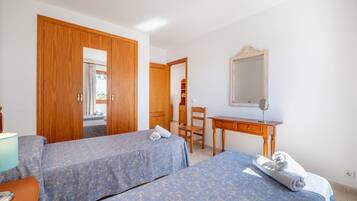 1 sovrum, strykjärn/strykbräda, gratis wi-fi och sängkläder