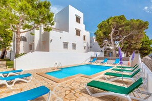 Pool - Air-Conditioned Apartment with Pool, Wi-Fi, Balcony and Close to the Beach (Cala D'or)