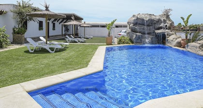 Finca Abril 1 - Dans un cadre idyllique et avec piscine partagée