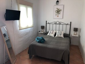 1 bedroom, iron/ironing board, free WiFi, bed sheets