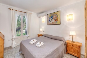 6 Schlafzimmer, Bügeleisen/Bügelbrett, kostenloses WLAN, Bettwäsche