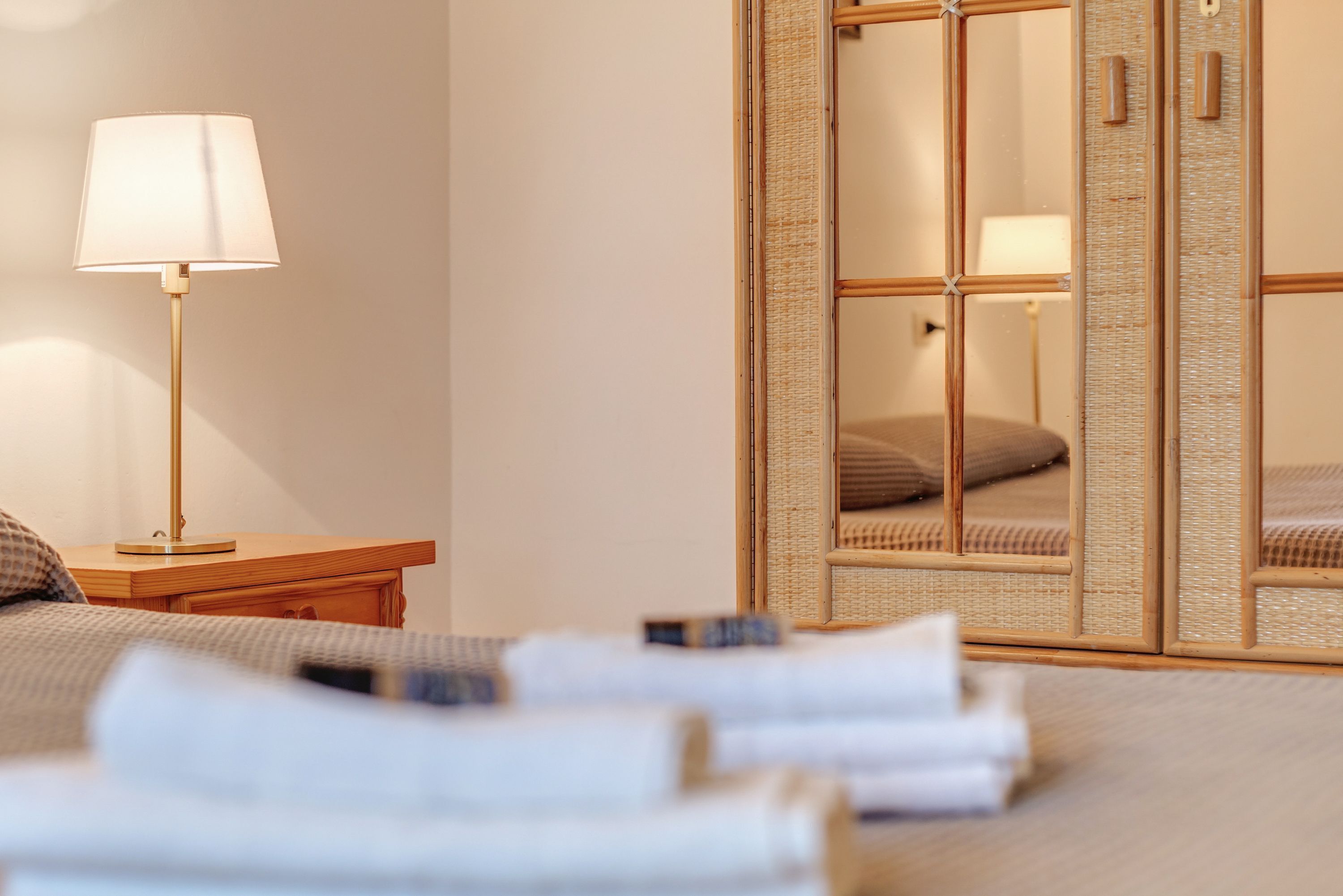 6 slaapkamers, een strijkplank/strijkijzer, gratis wifi, beddengoed