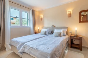2 Schlafzimmer, Bügeleisen/Bügelbrett, kostenloses WLAN, Bettwäsche