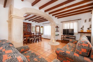 TV - Holiday Apartment Dofí On the Beach with Terrace, & Sea View (Cala Millor)