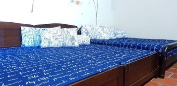 Free WiFi, bed sheets