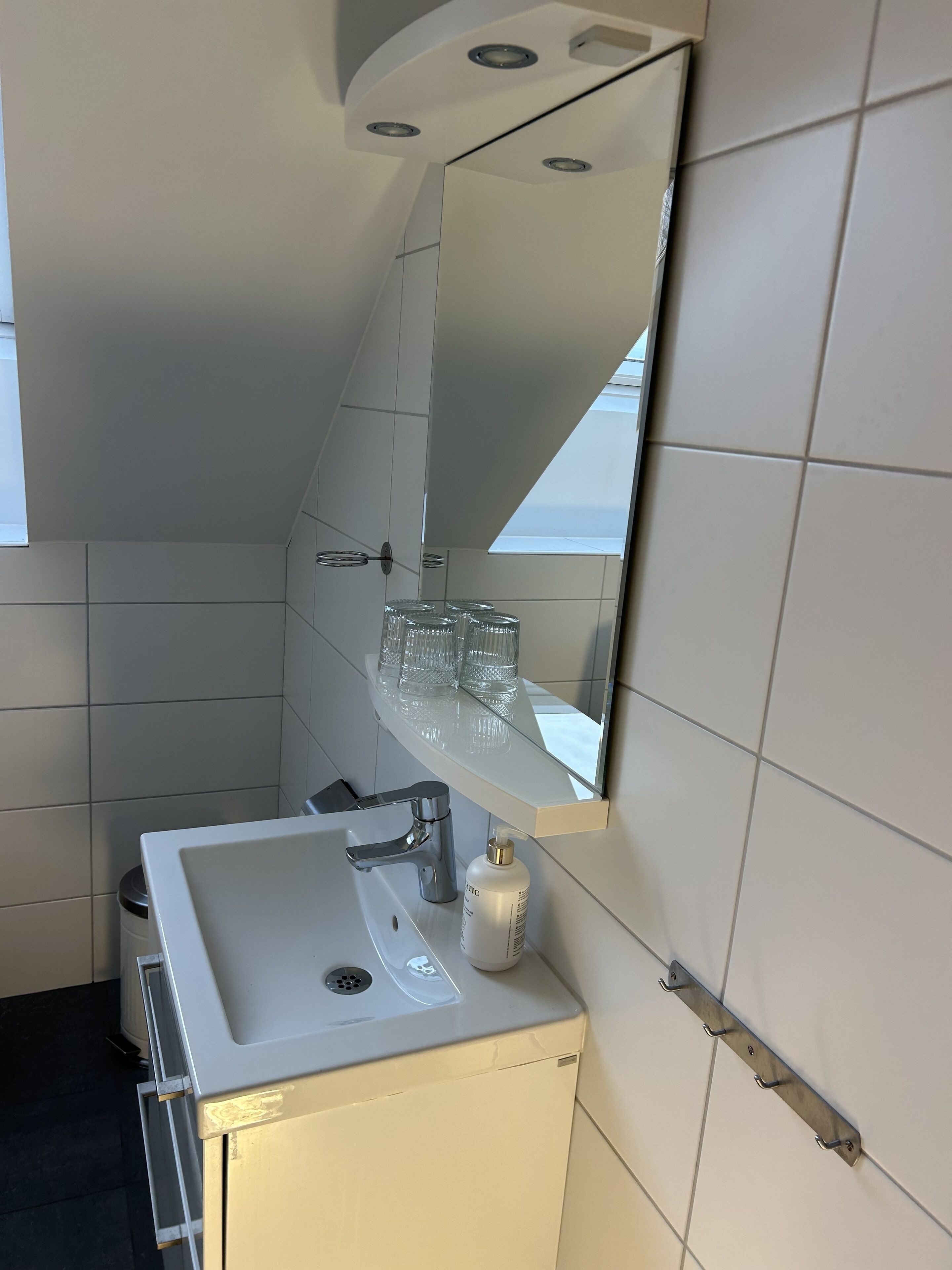 Shower, towels, soap, shampoo