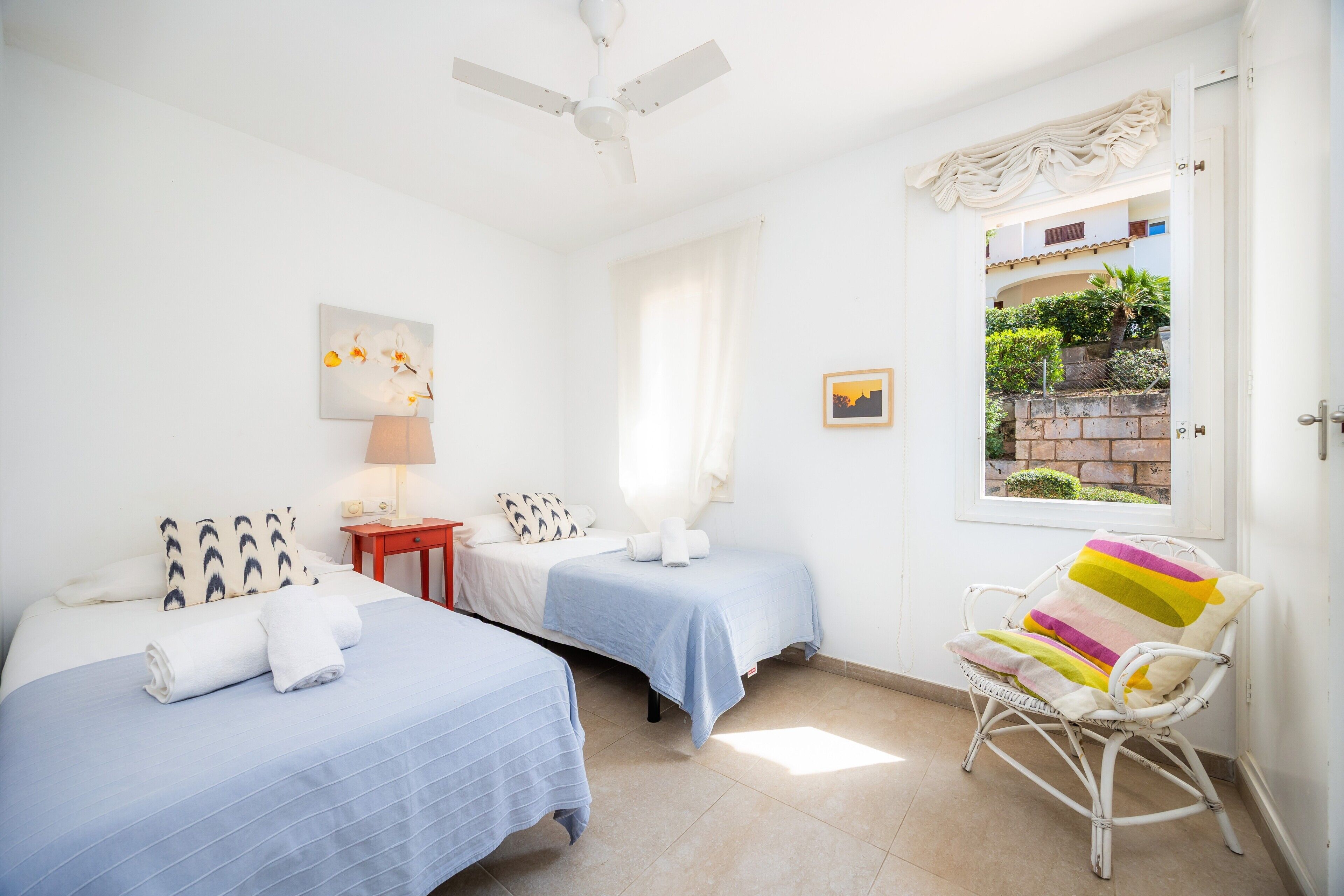 3 bedrooms, iron/ironing board, free WiFi, bed sheets