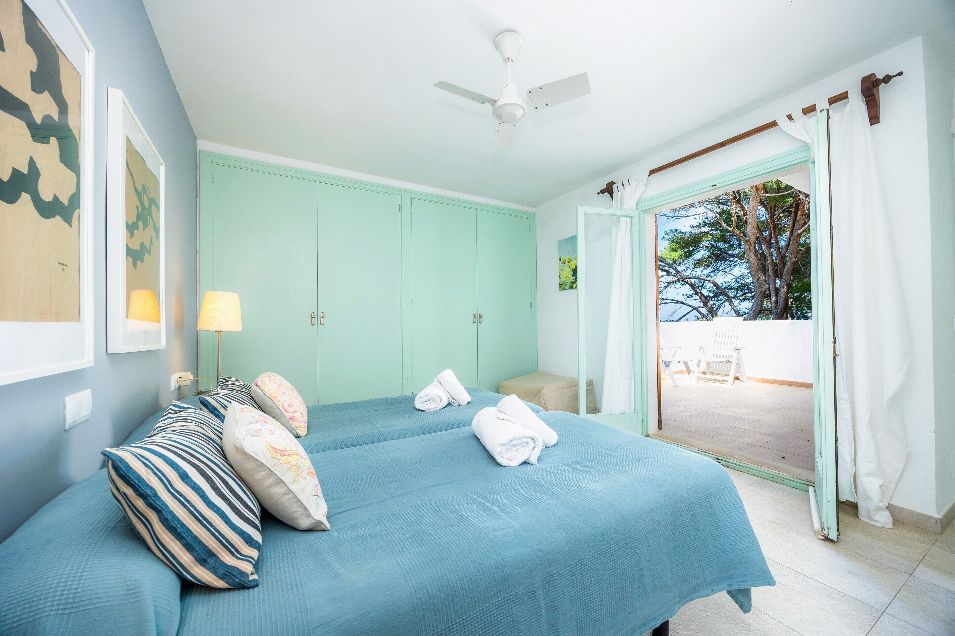 2 habitaciones, tabla de planchar con plancha y wifi gratis 