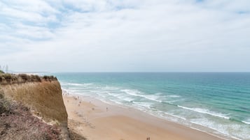 Vlak bij het strand