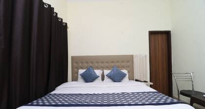 Hotel Kamron Inn