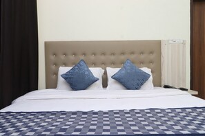 Room - Hotel Kamron Inn (Chandigarh)