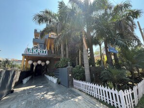 Front of property - Aakritii Hotels (Gurugram)