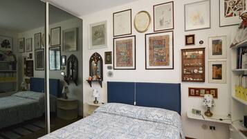 1 chambre, fer et planche à repasser, Wi-Fi gratuit, draps fournis
