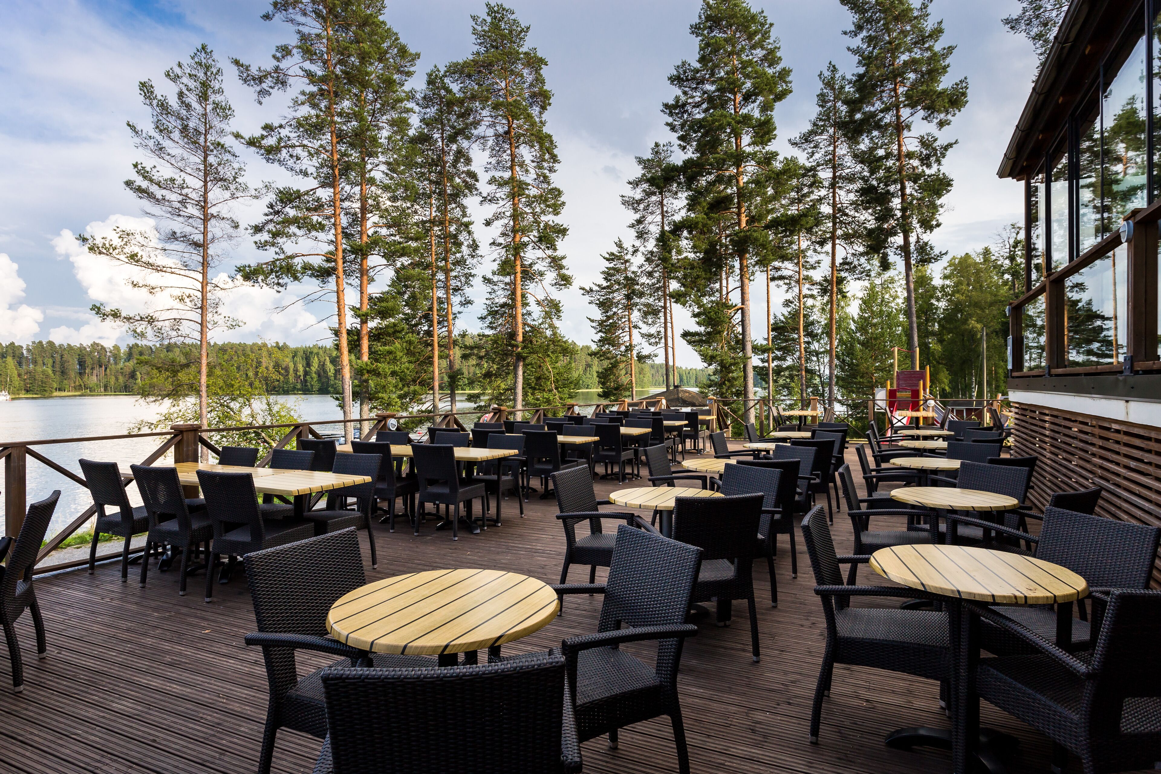 Lunch and dinner served, Regional cuisine