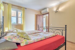1 bedroom, iron/ironing board, free WiFi, bed sheets -  Fantastic Holiday Apartment with Pool, Wi-Fi, Terrace and Garden (Campos)