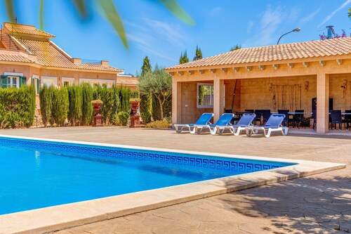  Appartement de vacances fantastique avec piscine, Wi-Fi, terrasse et jardin
