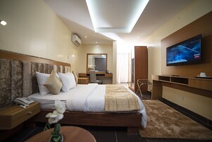 Egyptian cotton sheets, premium bedding, down duvets