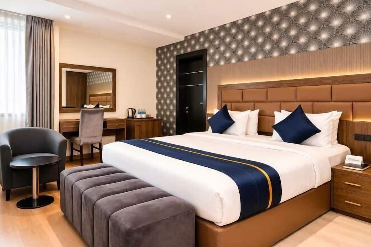 Egyptian cotton sheets, premium bedding, down comforters