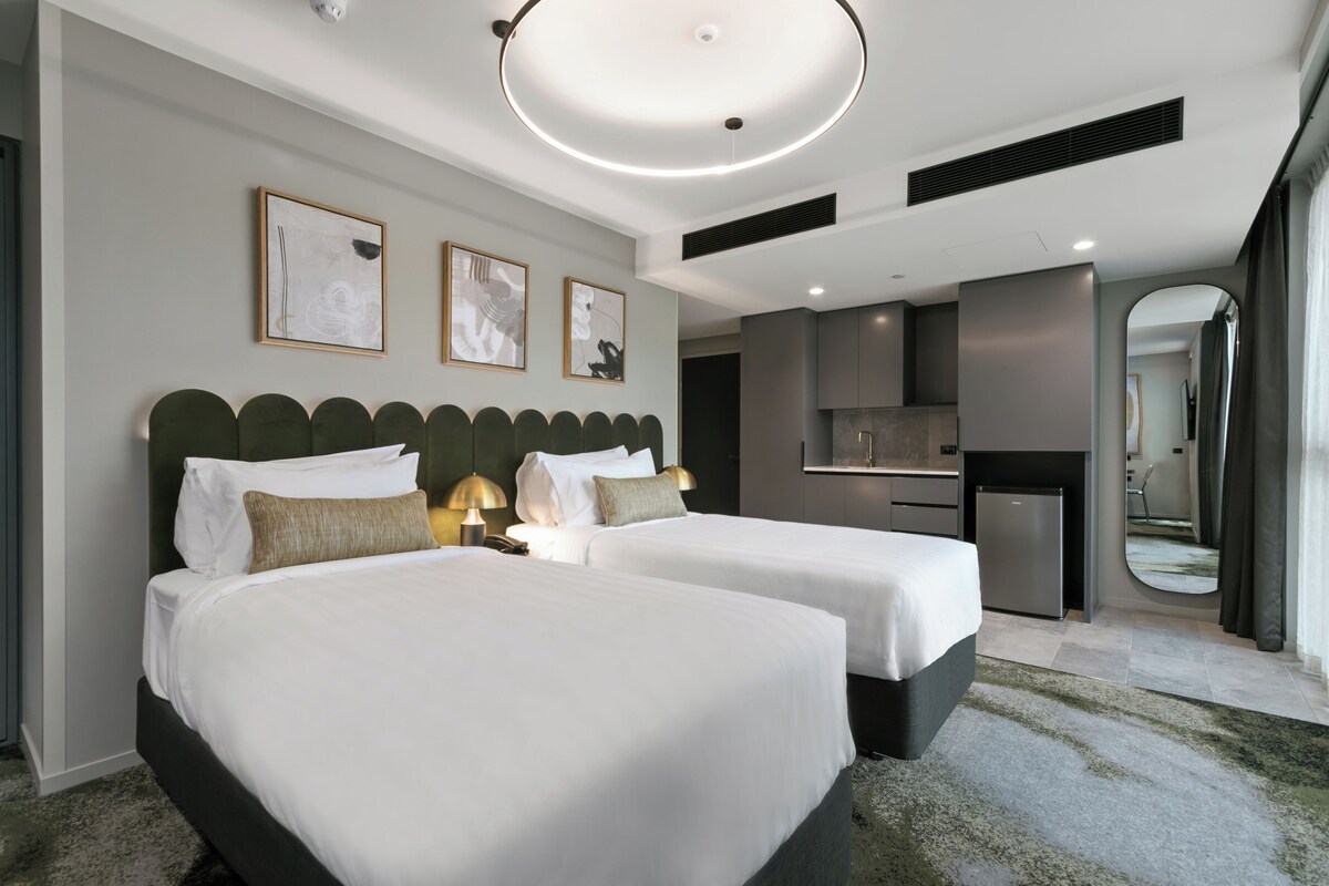 Ropa de cama de alta calidad y camas con pillow-top 