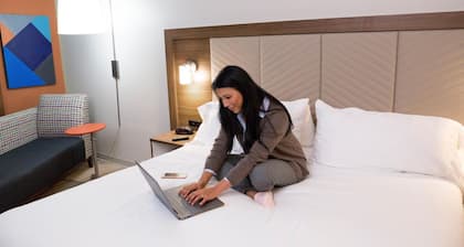 Holiday Inn Express & Suites Kokomo South by IHG