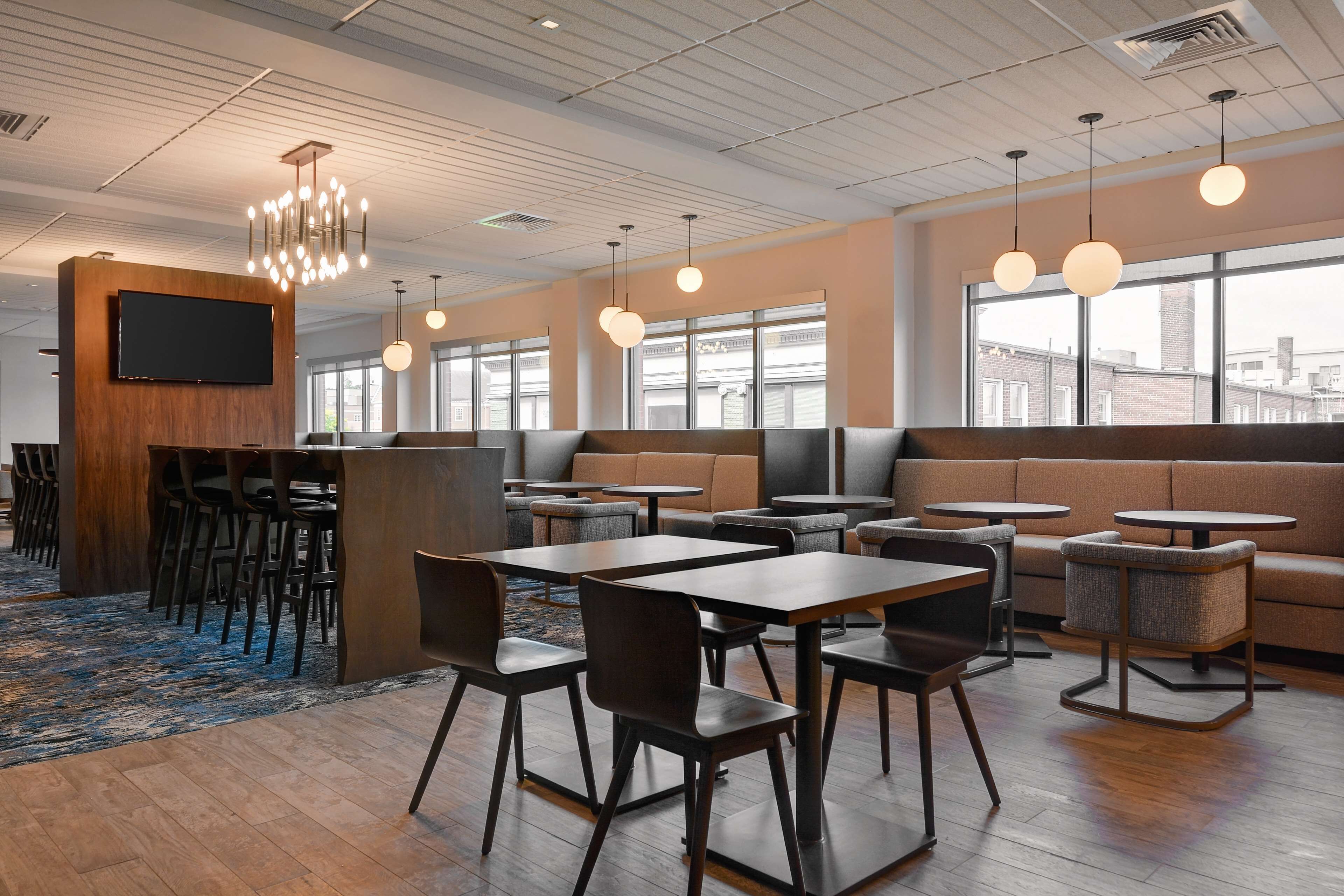 Free daily self-serve breakfast