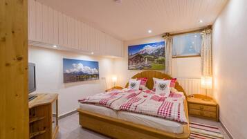 1 makuuhuone, silitysrauta/-lauta, ilmainen Wi-Fi, vuodevaatteet