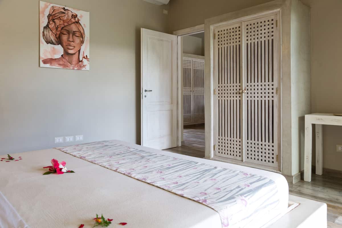 3 habitaciones, minibar y caja de seguridad en la habitación