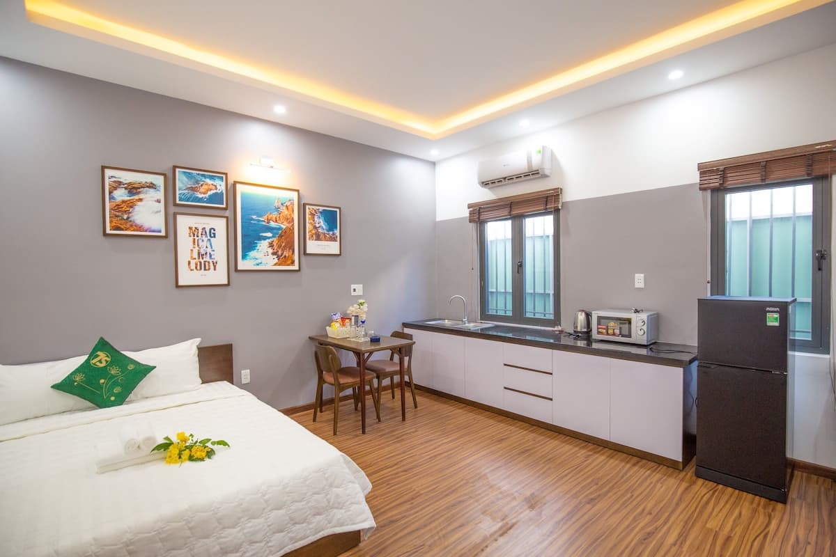Estudio junior | 1 habitación, camas con efecto memoria, minibar y escritorio