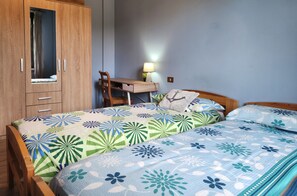 2 sovrum, strykjärn/strykbräda, gratis wi-fi och sängkläder