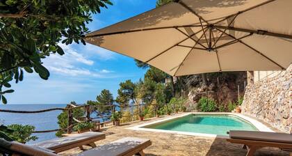Stunning villa overlooking the sea – Villa "Es Racó d'Alconàsser"