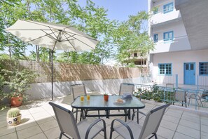 Apartment, 1 Bedroom, Smoking, Patio | Exterior