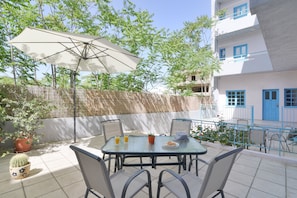 Huoneisto, 1 makuuhuone, patio, vuoristonäköala | Terassi/patio