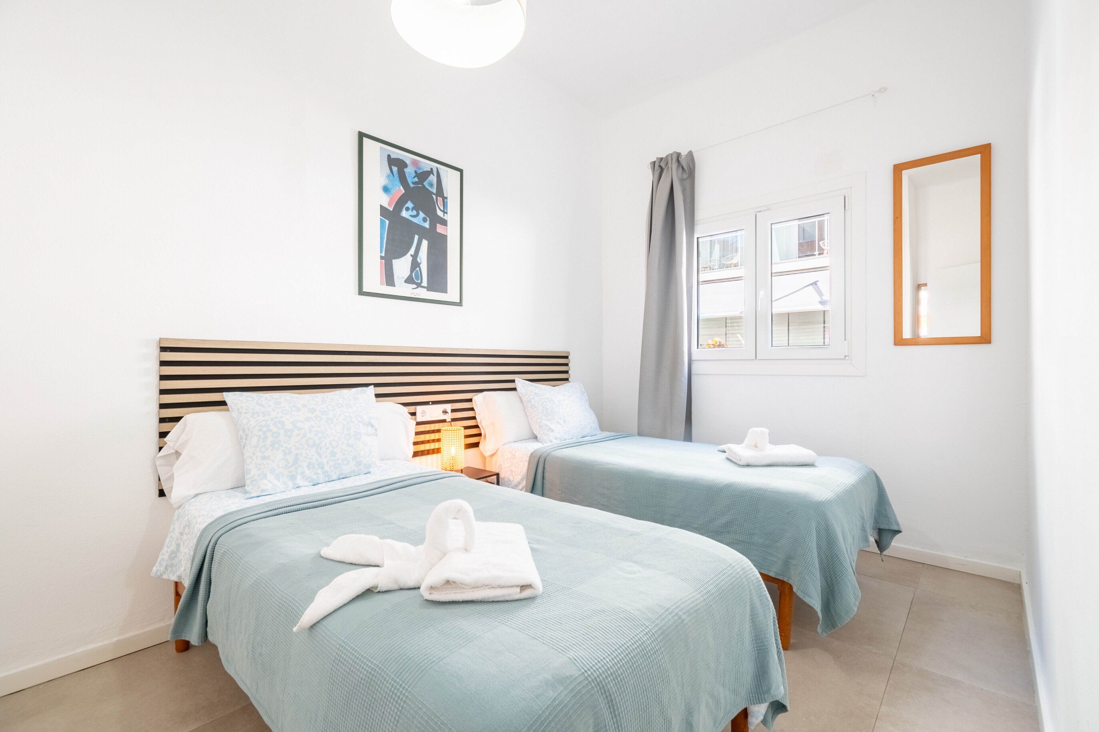 2 bedrooms, iron/ironing board, free WiFi, bed sheets