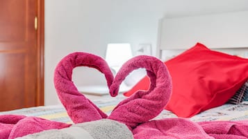 2 Schlafzimmer, Bügeleisen/Bügelbrett, kostenloses WLAN, Bettwäsche