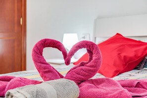 2 sovrum, strykjärn/strykbräda, gratis wi-fi och sängkläder