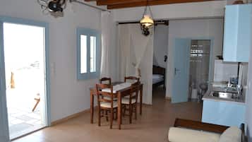 House, 1 Bedroom, Smoking, Terrace | Living room