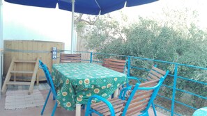 Villa, 3 Bedrooms, Smoking, Balcony | Property grounds
