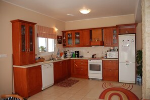 Villa, 3 soverom, røyk, balkong | Innvendig