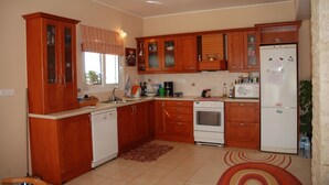 Vila, 3 quartos, para fumantes, sacada | Parte interna