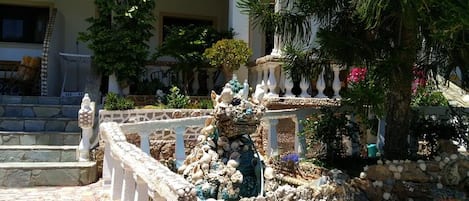 Villa, 1 Bedroom, Smoking, Balcony | Garden
