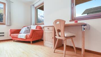 Fernseher, Stereoanlage