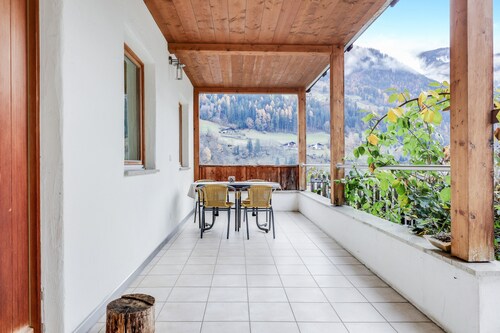 Ferienwohnung "Kelderer Hof - Meran" mit Bergblick, Terrasse, Garten & WLAN