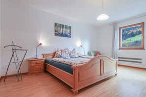 2 habitaciones, wifi gratis y ropa de cama 