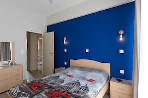 1 bedroom, desk, soundproofing, iron/ironing board
