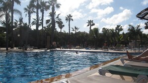 Pool - Sunny, Cosy Apartment on Ist Floor of Holiday Complex (La Oliva)