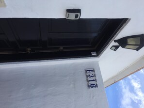 Property entrance - Sunny, Cosy Apartment on Ist Floor of Holiday Complex (La Oliva)