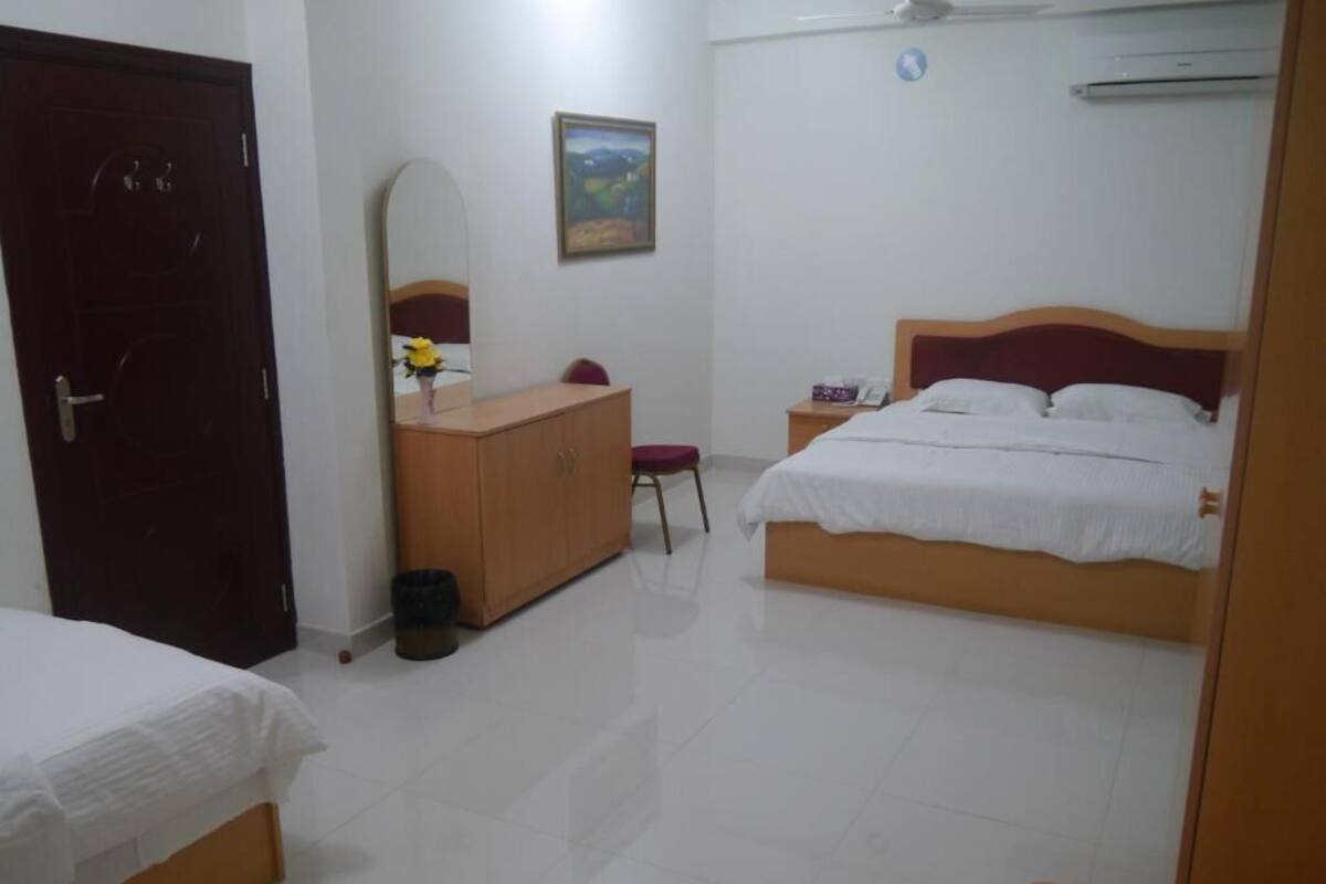 Triple Room